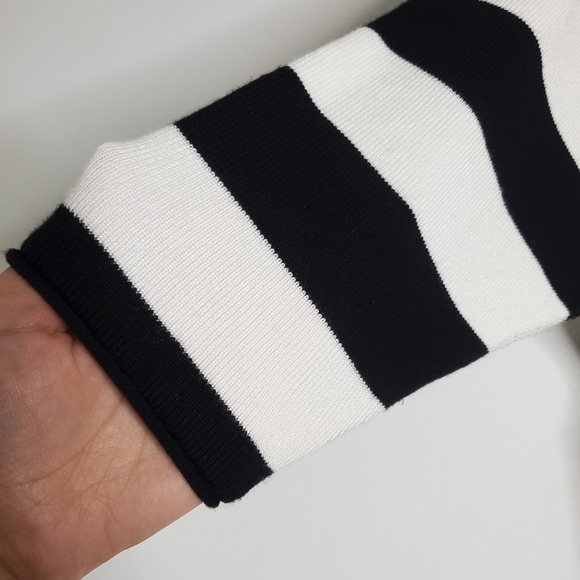 Truth By Republic Womens V Neck Sweater Size M Striped Monochrome Chic Casual - Picture 8 of 10